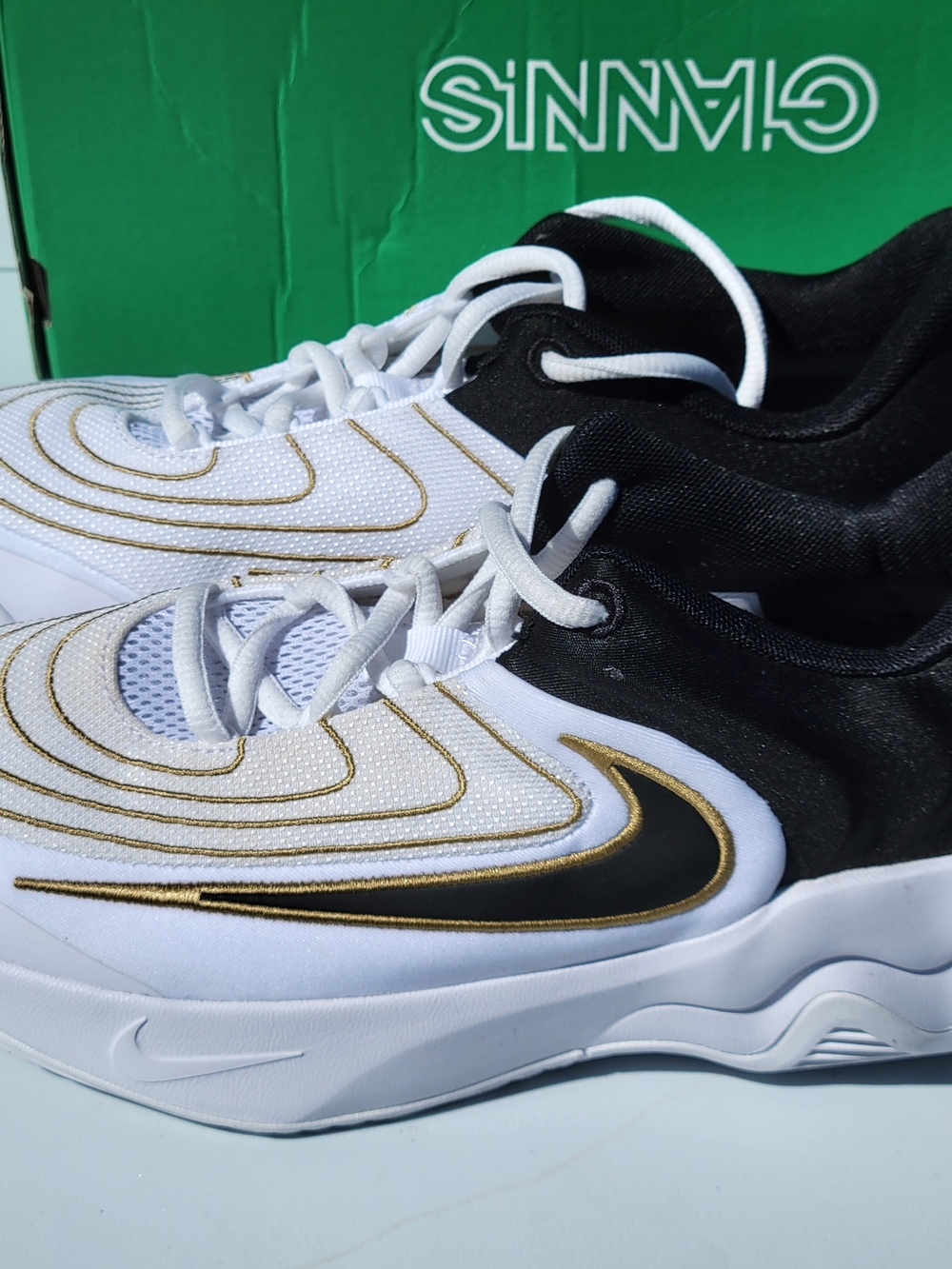 Size 7 youth Nike Giannis Immortality 4 (GS) White Basketball Shoes FZ6734-100 - Picture 9 of 9